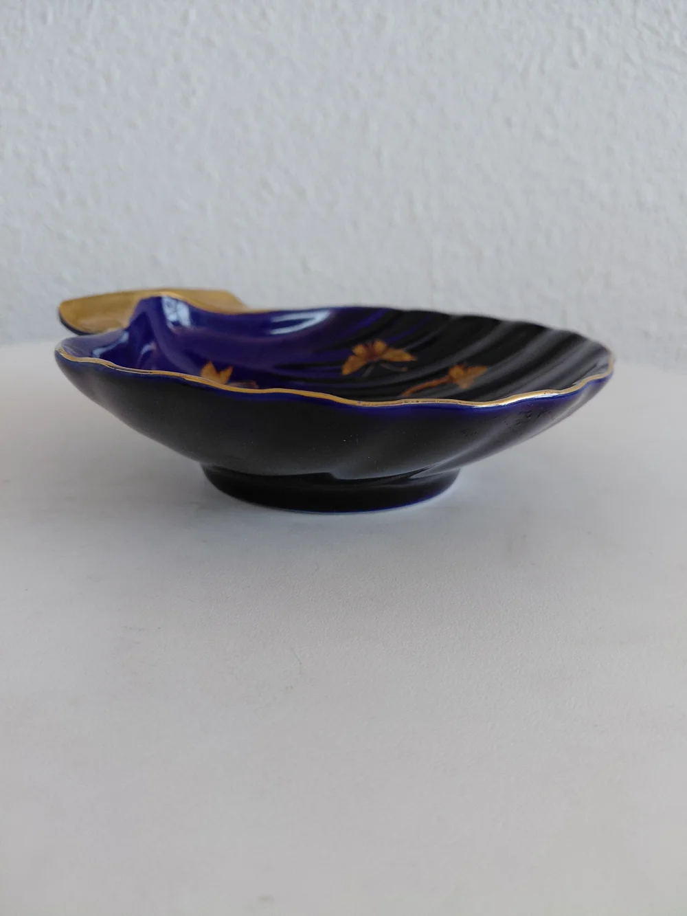 Cobalt Blue Scallop Shell Decorative Dish with Gold Accents
